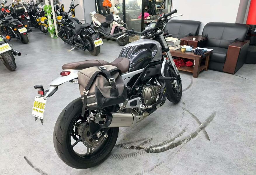 二手QJMOTOR逸550