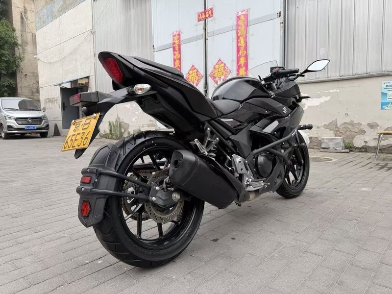 二手豪爵铃木GSX250R