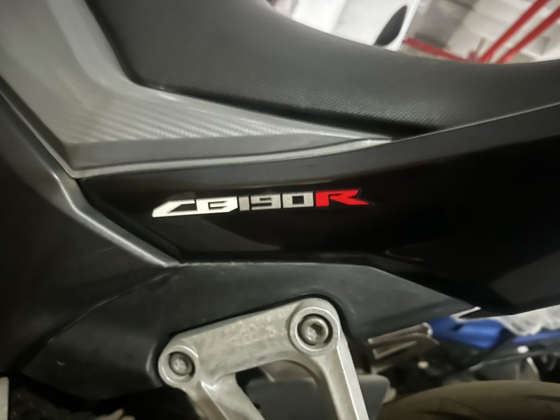 二手五羊本田CB190R 暴锋眼