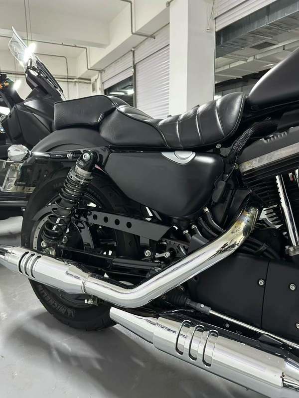 二手哈雷戴维森Iron883 硬汉