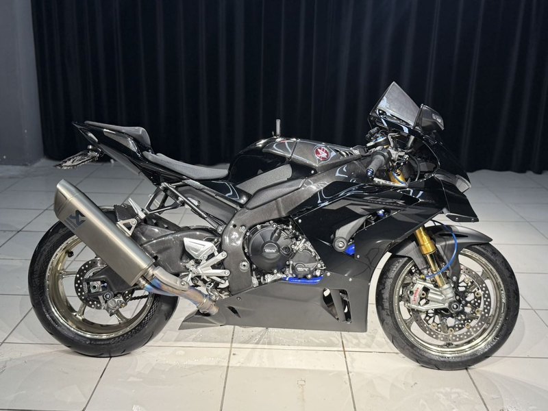 二手本田CBR 1000 RR-R