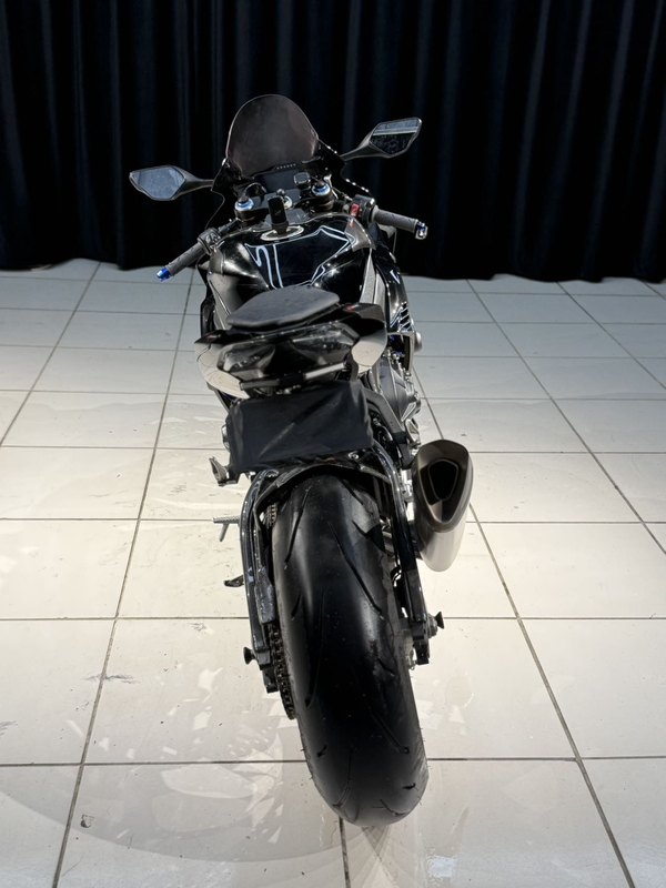 二手本田CBR 1000 RR-R