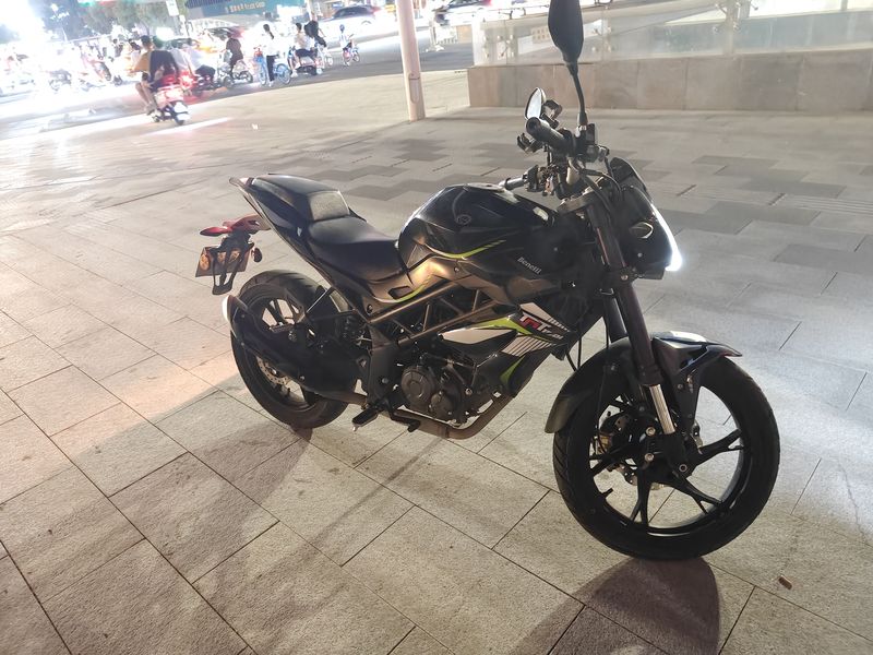 二手贝纳利红宝龙 TNT150i