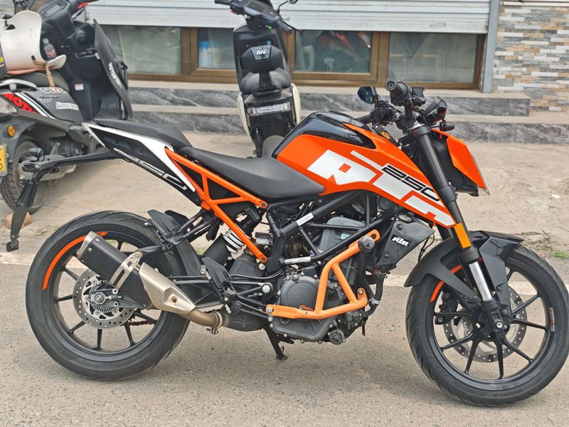 二手KTMR2R250 Duke