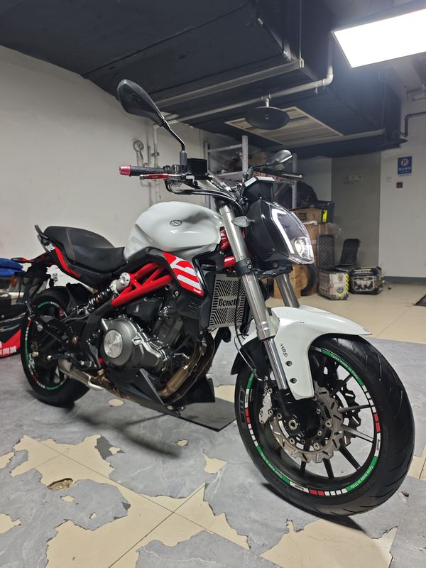 二手贝纳利蓝宝龙 BN302S