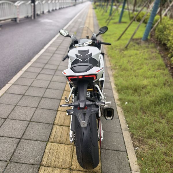 二手张雪机车820RR