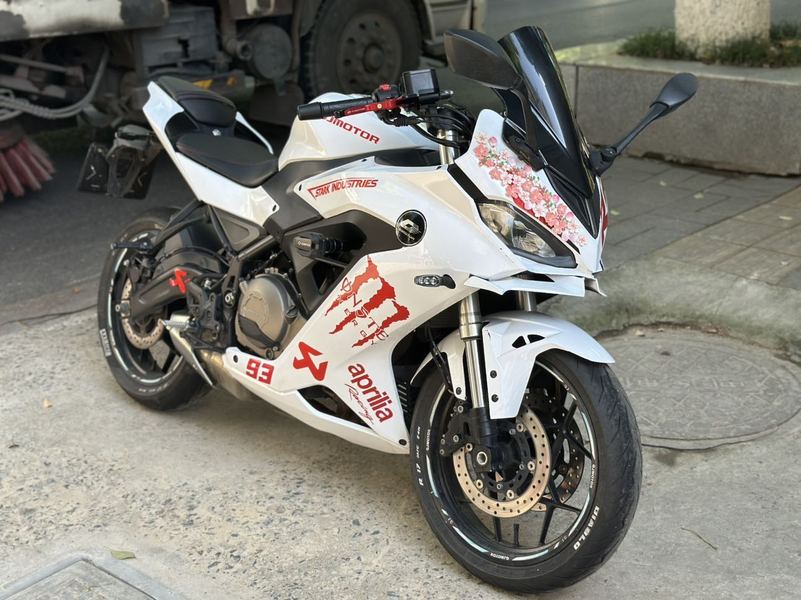 二手QJMOTOR赛350
