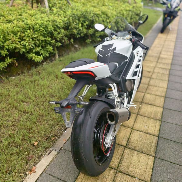 二手张雪机车820RR