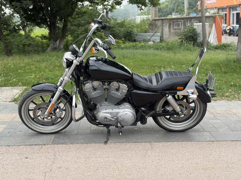 二手哈雷戴维森883L SuperLow