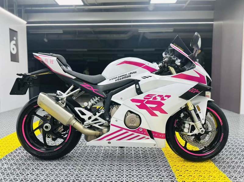 二手张雪机车500RR