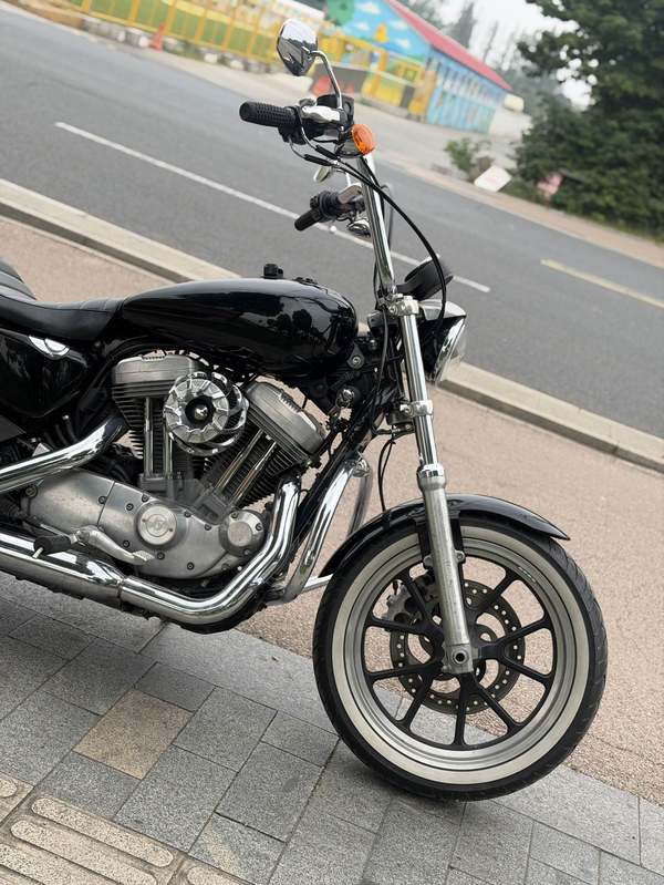 二手哈雷戴维森883L SuperLow
