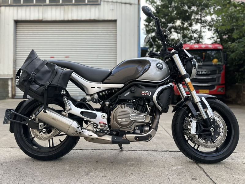二手QJMOTOR逸550