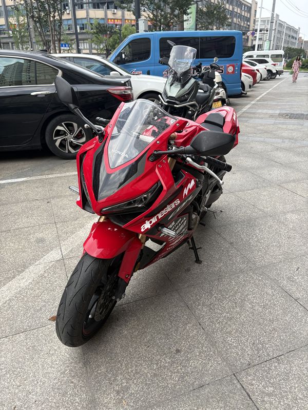 二手本田CBR650R