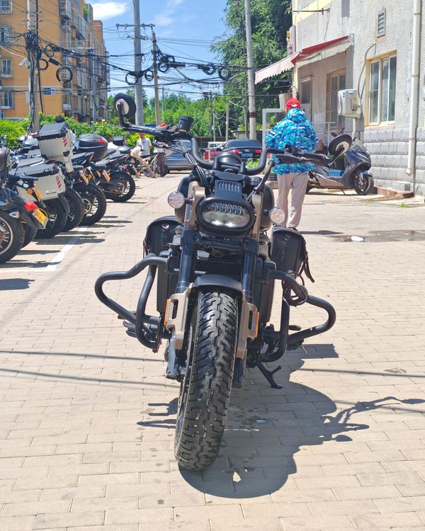二手QJMOTOR闪700