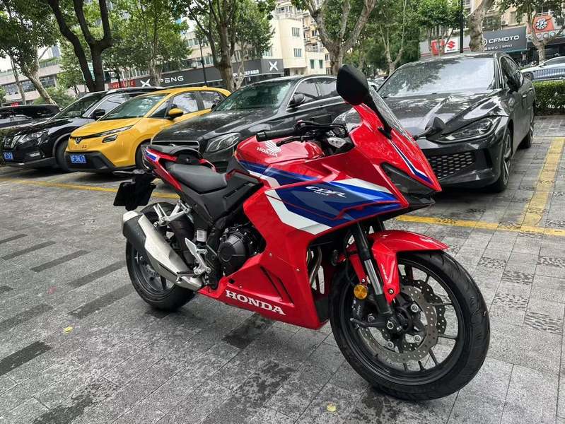 二手本田CBR400R