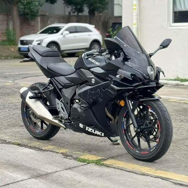 二手豪爵铃木GSX250R