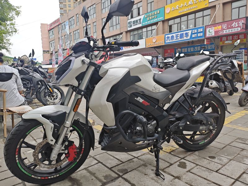 二手贝纳利小迅龙 BN150S