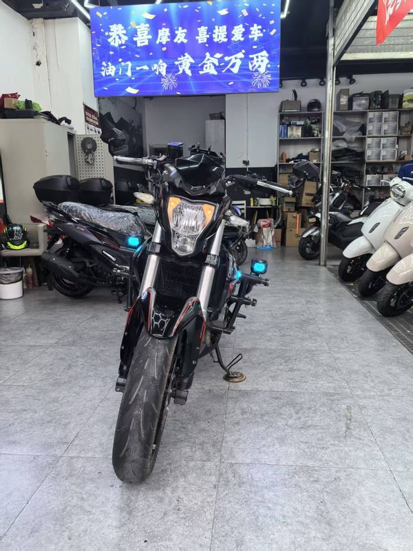 二手贝纳利蓝宝龙 BN302S