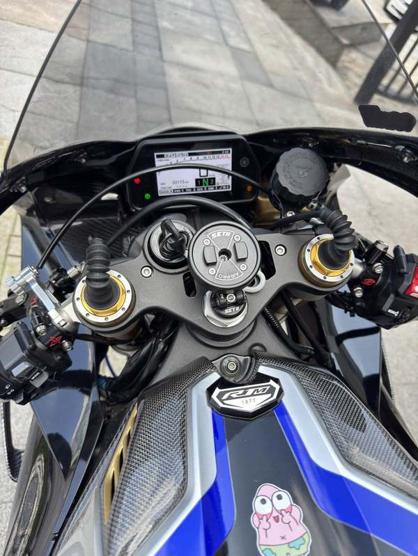 二手雅马哈YZF-R1