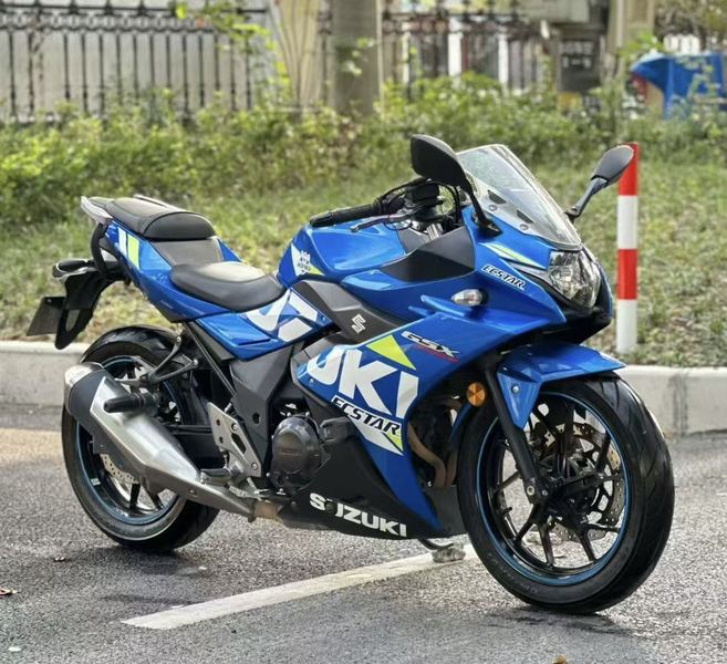 二手豪爵铃木GSX250R