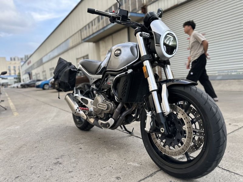 二手QJMOTOR逸550