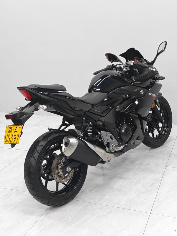 二手豪爵铃木GSX250R