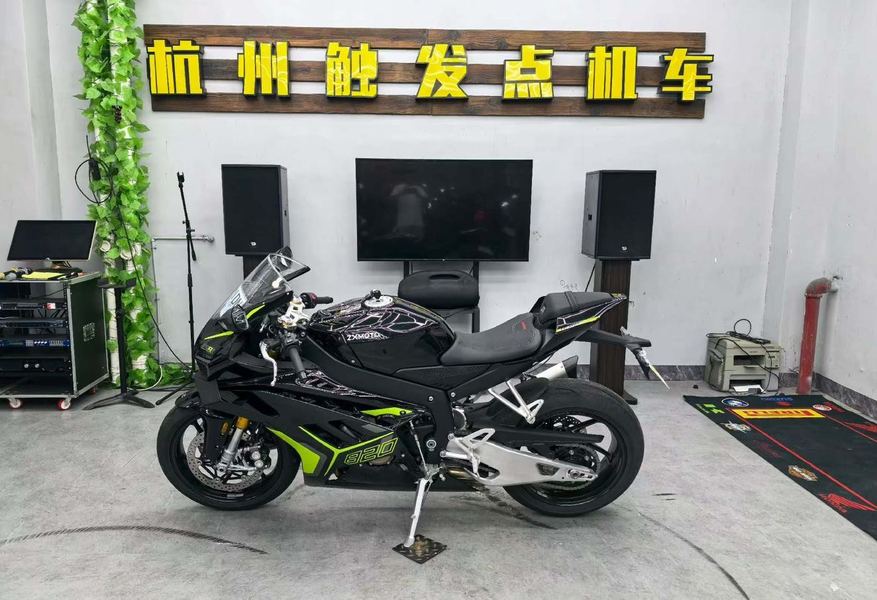 二手张雪机车820RR