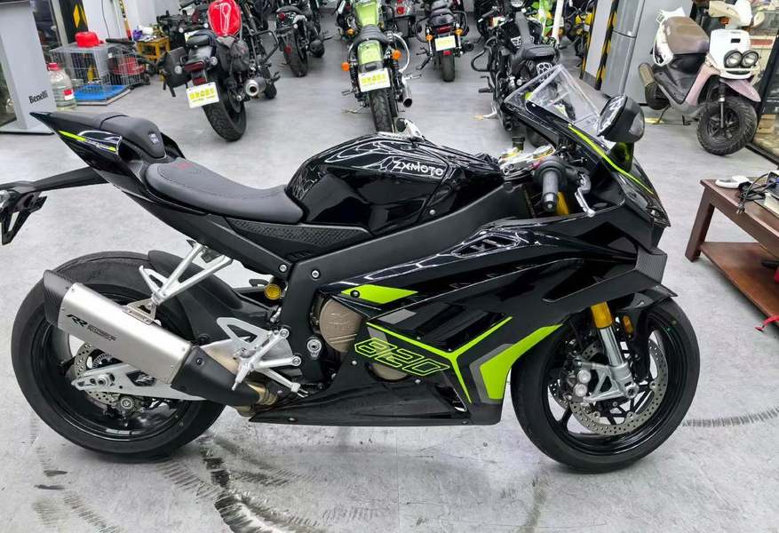二手张雪机车820RR