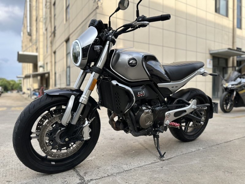 二手QJMOTOR逸550