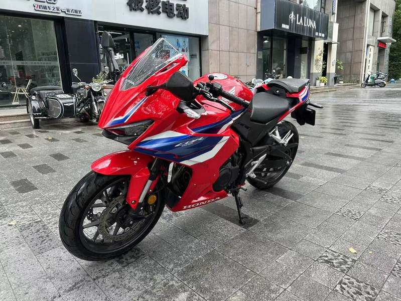 二手本田CBR400R