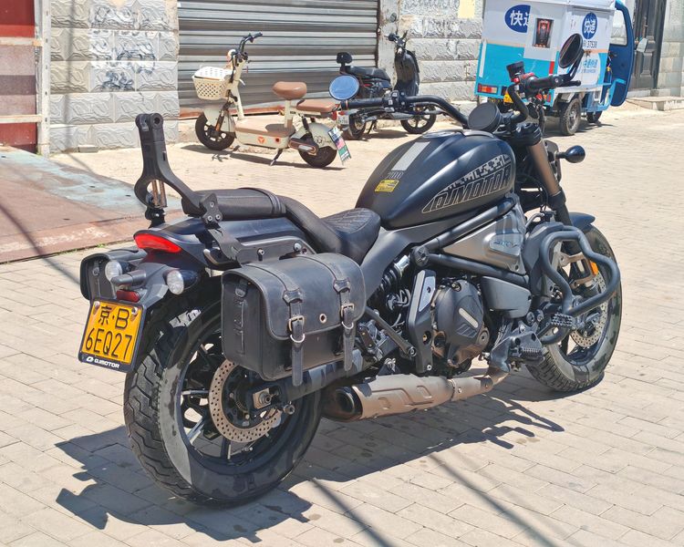 二手QJMOTOR闪700