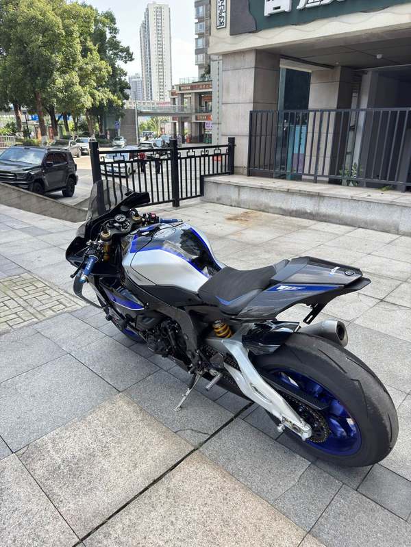 二手雅马哈YZF-R1