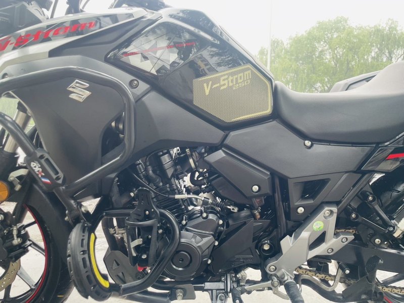 二手豪爵铃木DL250