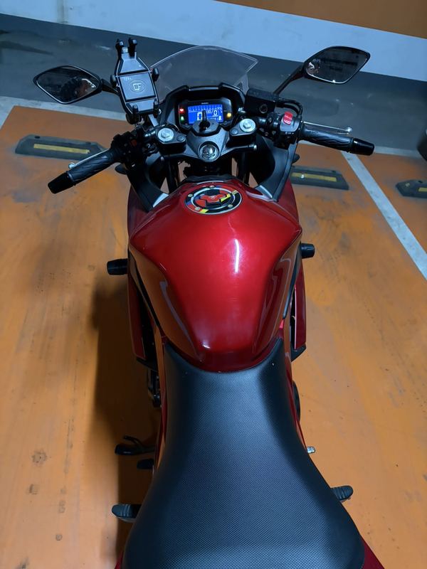 二手豪爵铃木GSX250R