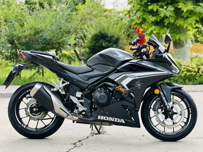 二手本田CBR400R