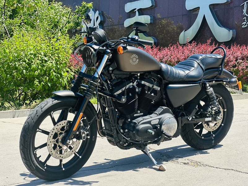 二手哈雷戴维森Iron883 硬汉