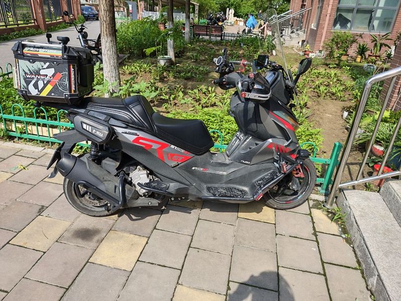二手无极SR250GT