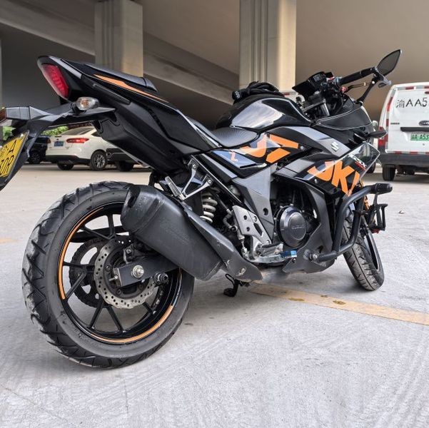 二手豪爵铃木GSX250R
