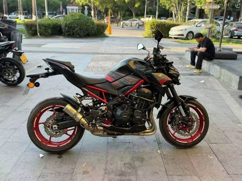 二手川崎Z900