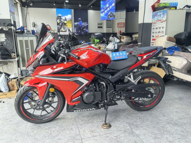 二手本田CBR400R