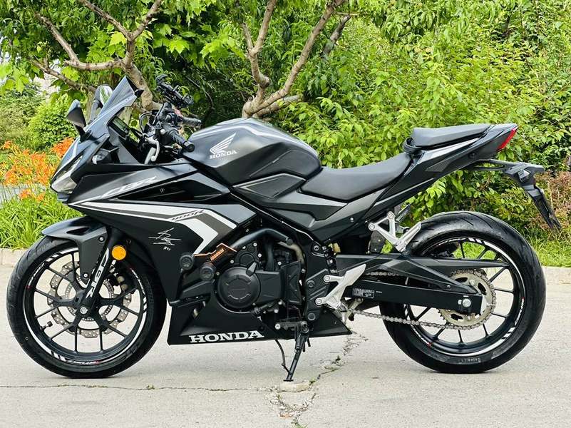 二手本田CBR400R