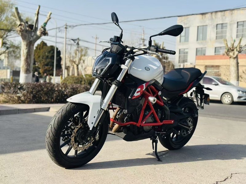 二手贝纳利蓝宝龙 BN302S