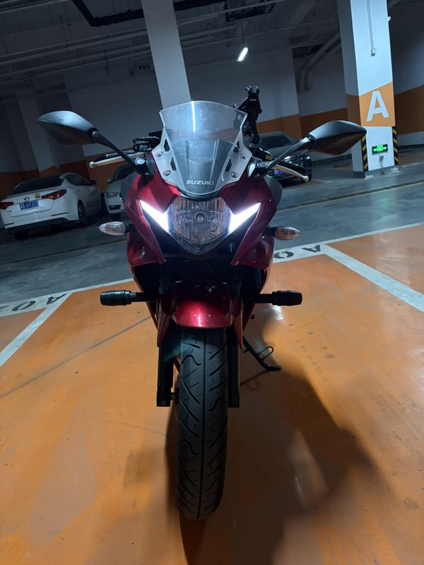 二手豪爵铃木GSX250R