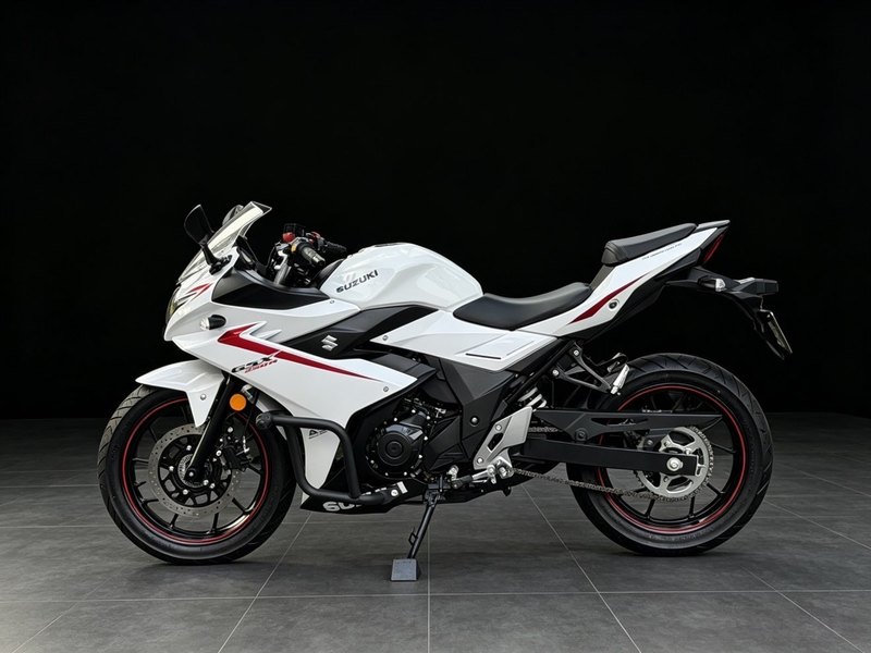 二手豪爵铃木GSX250R