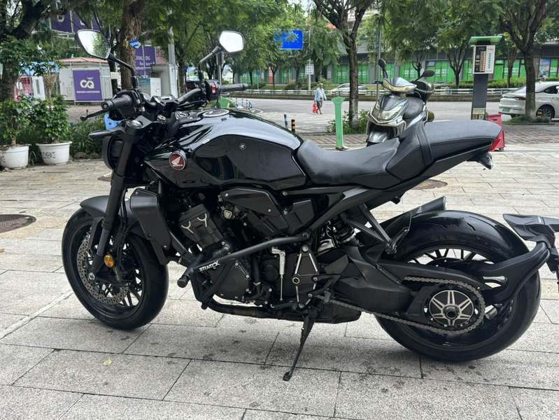 二手本田CB1000R