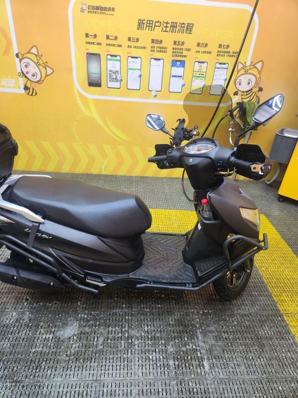 二手济南铃木优驿 UE125T