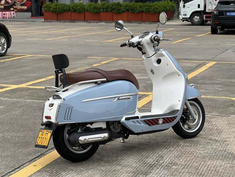 二手维多利亚Sixties 300i