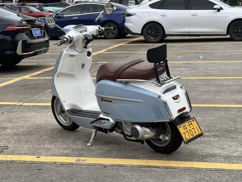 二手维多利亚Sixties 300i
