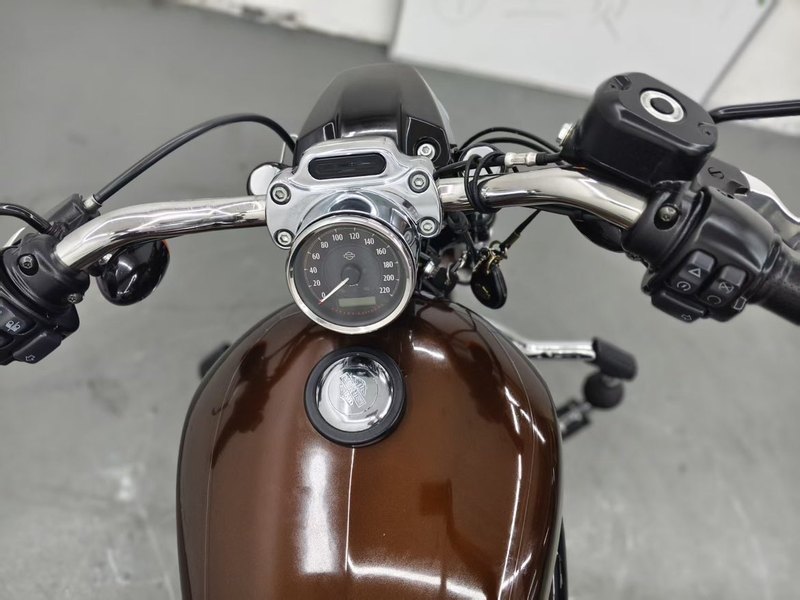 二手哈雷戴维森1200 Custom