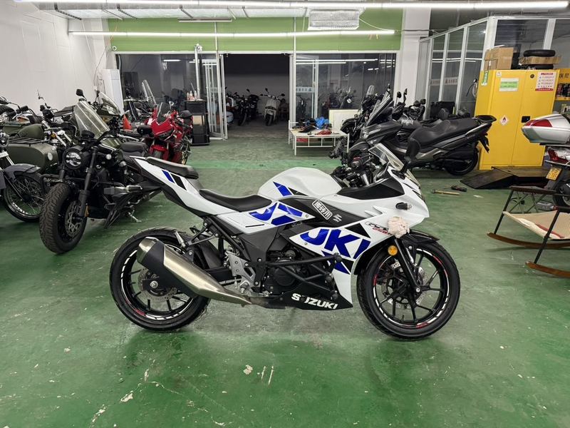 二手豪爵铃木GSX250R